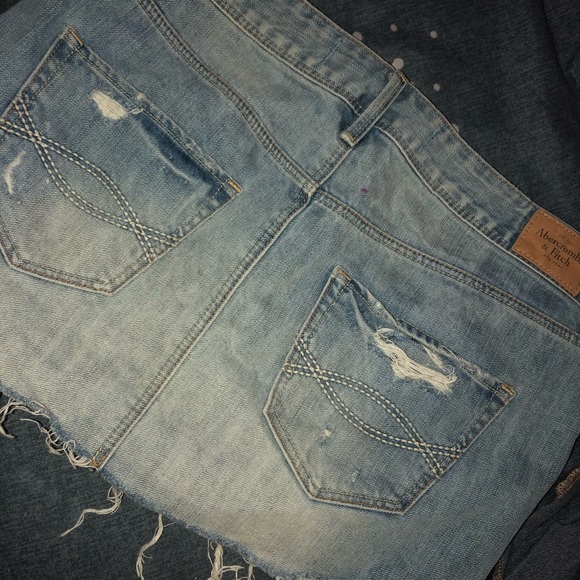 ABERCROMBIE AND FITCH MINI SKIRT SIZE 4 - Picture 6 of 7